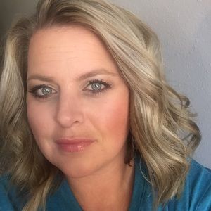 Meet your Posher, Shelly